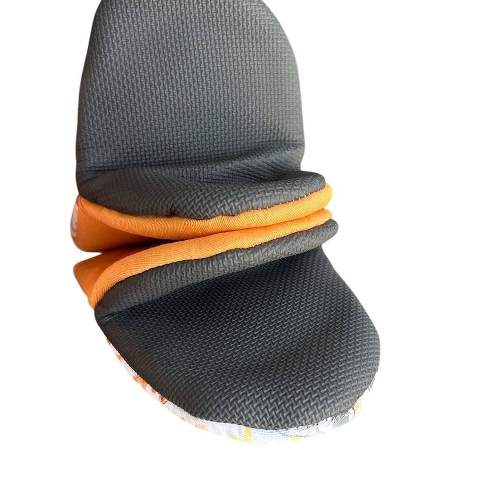 New! Disney Mickey Mouse 2 pack Oven Mitts White/Orange Fall leaf Thanksgiving - Picture 4 of 4
